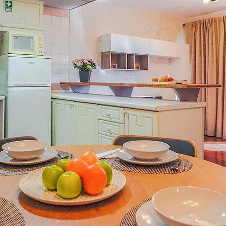 By The Sea Vi - Marina