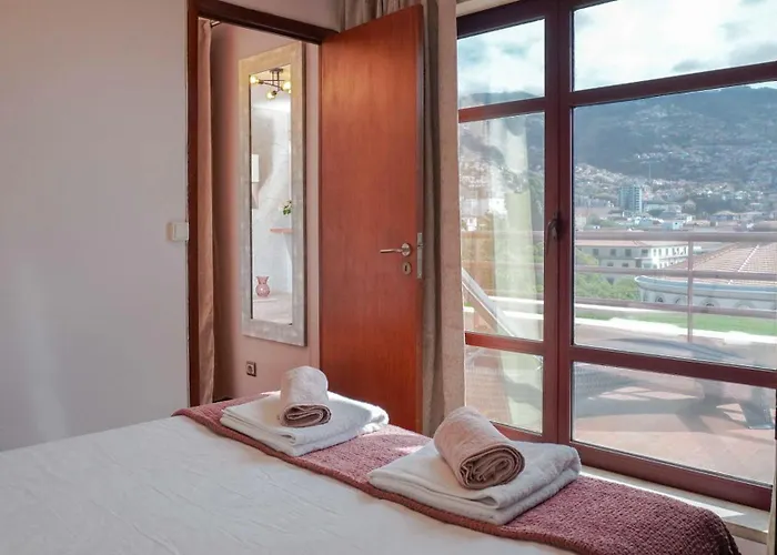 By The Sea Vi - Marina