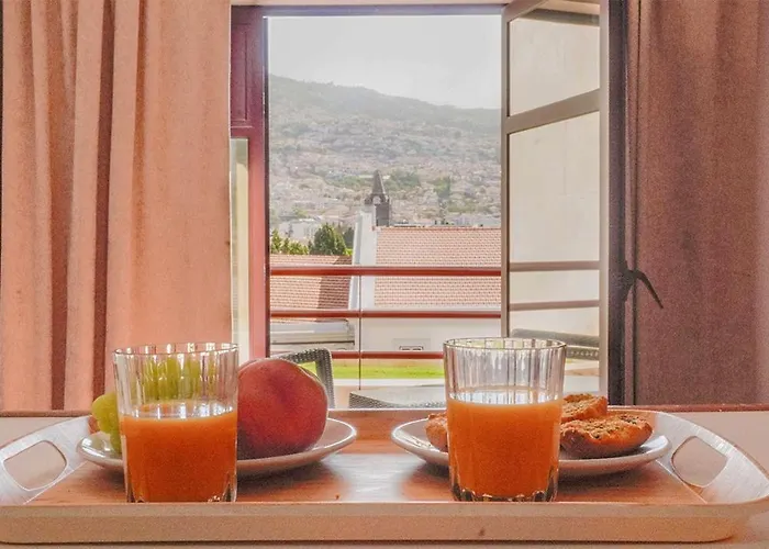 By The Sea Vi - Marina *