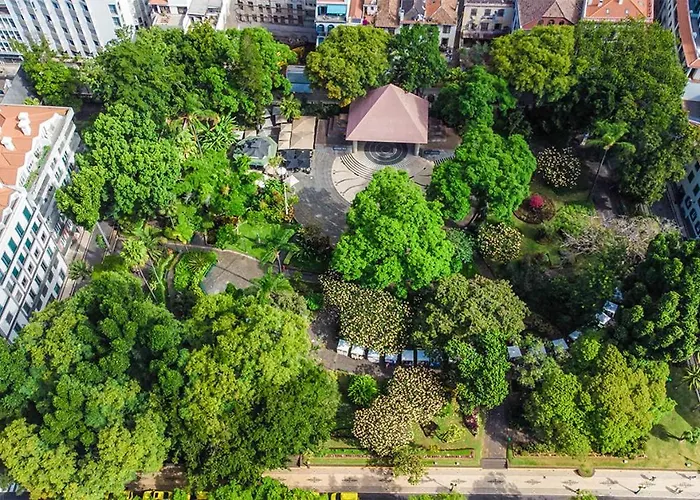 By The Sea Vi - Marina *